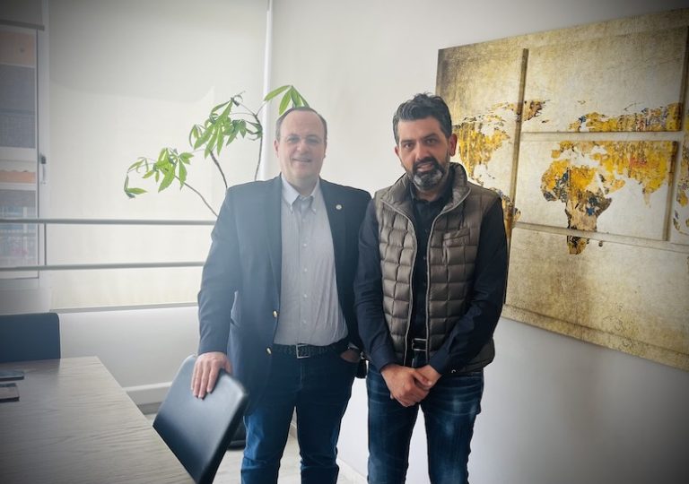 Ο Νίκος Σπηλιόπουλος στο Επιμελητήριο Αχαΐας – Συνάντηση με Μαρλαφέκα