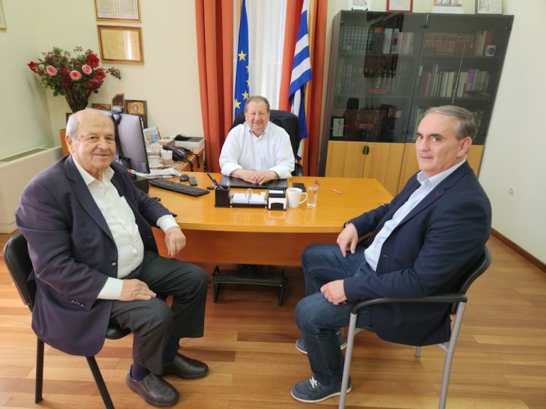 Αιγιάλεια: Λειτουργία 15 Έξυπνων Στάσεων ΜΜΜ που θα τροφοδοτούνται από φωτοβολταϊκά
