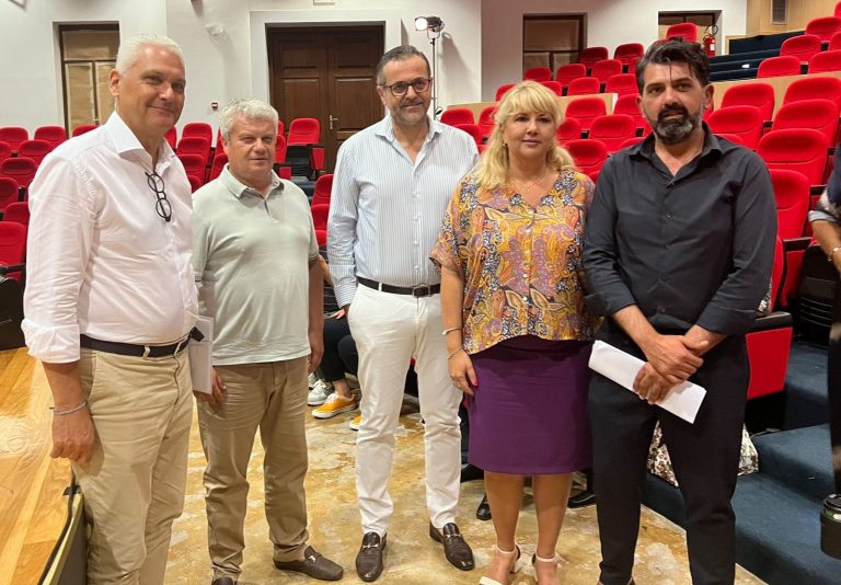 Ζαΐμης: Αγωνιζόμαστε για την εξάλειψη της κακοποίησης των γυναικών