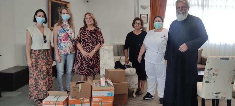 Τμήμα Πρόνοιας Υγείας και Κοινωνικής Πολιτικής Δήμου Αιγιαλείας: Παράδοση υγειονομικού υλικού σε συνεργασία με την CO2gether
