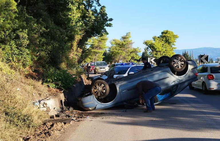 Τροχαίο στα Ζαχλωρίτικα Αιγιαλείας – Η κυκλοφορία διεξάγεται με δυσκολία