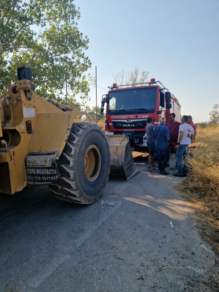 Συμβολή της Πολιτικής Προστασίας του Δήμου Αιγιαλείας στην κατάσβεση της φωτιάς στο Λόγγο