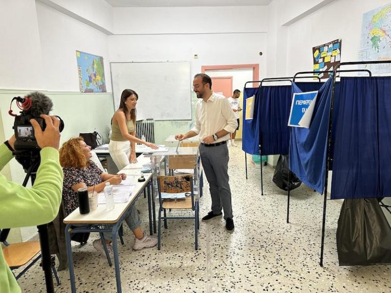 Στο Αγρίνιο ψήφισε ο Νεκτάριος Φαρμάκης