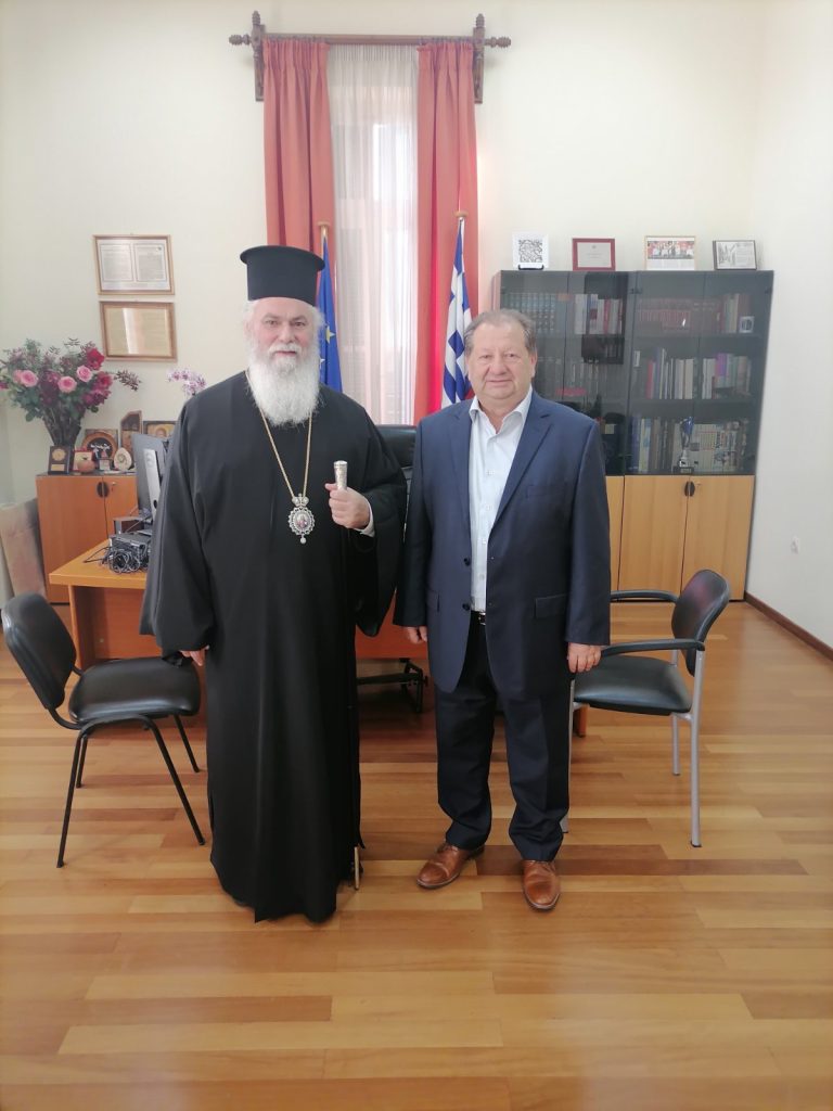 Επίσκεψη Σεβασμιωτάτου κ. Ιερωνύμου στον Δήμαρχο Αιγιαλείας κ. Δημήτρη Καλογερόπουλο