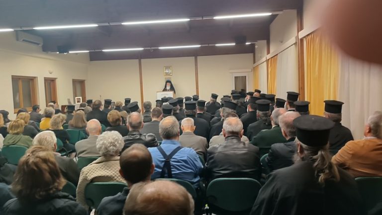 Ιερώνυμος: “Ο ρόλος των γονέων, αλλά και του σχολείου για τη χριστιανική και ηθική διάπλαση των νέων είναι καταλυτικός”