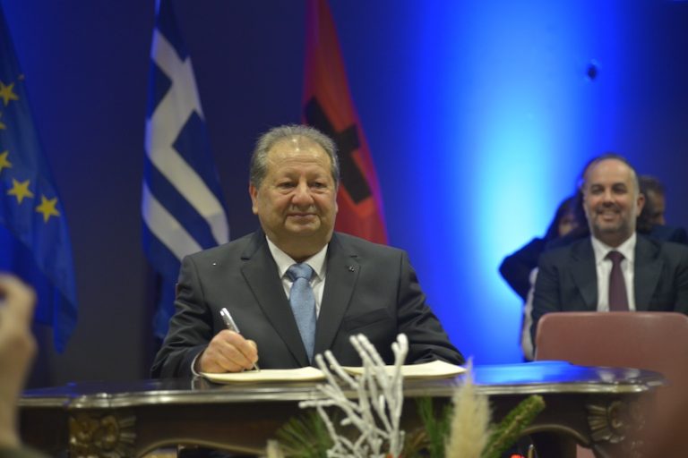 Ορκίστηκε ο Δήμαρχος Αιγιάλειας Δημήτρης Καλογερόπουλος