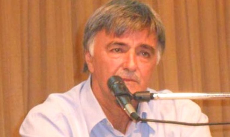 Επιστολή Θεοφανόπουλου προς το Δημοτικό Συμβούλιο – Αίτημα παραίτησης δημοτικής συμβούλου για παραβίαση απόφασης πεζοδρόμησης