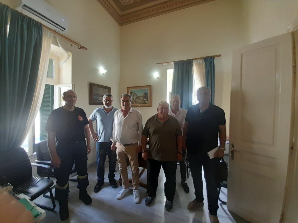 ΔΗΜΟΣ ΑΙΓΙΑΛΕΙΑΣ: Σε εξέλιξη προληπτικές δράσεις και καθαρισμοί αγροτοδασικών οδών εν μέσω αντιπυρικής περιόδου