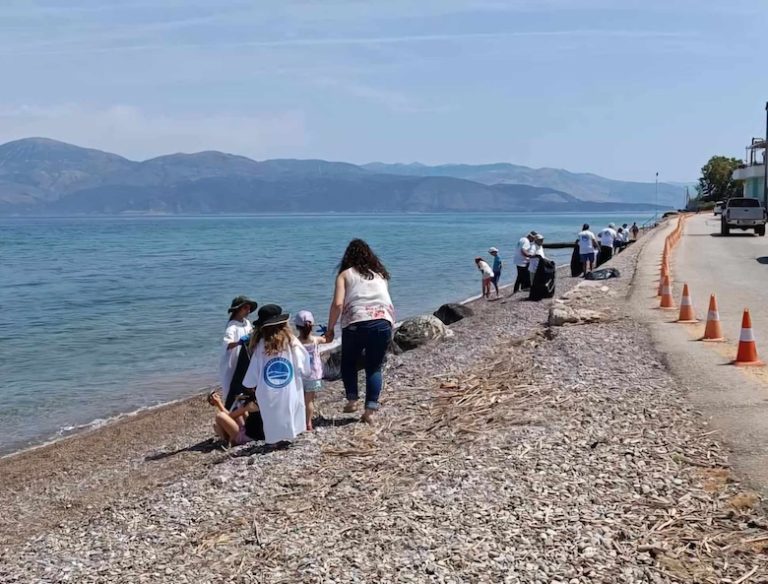 Καθαρισμός παραλίας Αλυκής και βυθού Ι.Ν.Ο.Αιγίου