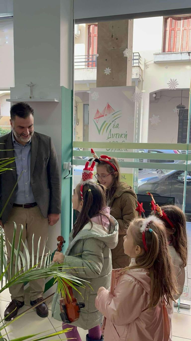 Τα γραφεία της παράταξης «Νέα Δυτική Ελλάδα» μετατράπηκαν σε εορταστικό «στέκι»