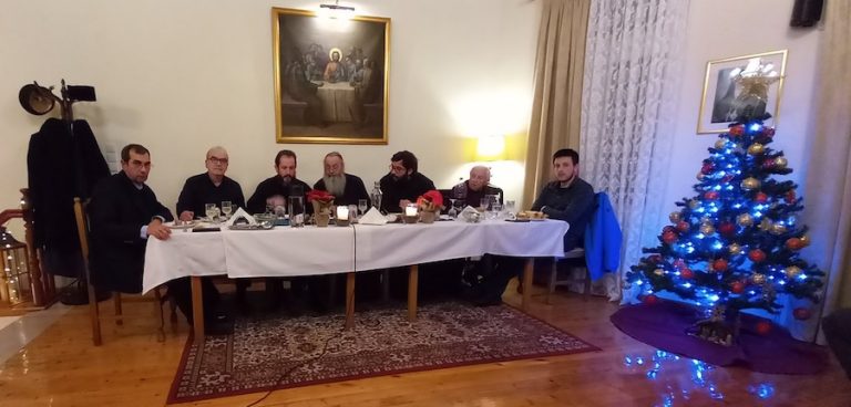 Το Εκκλησιαστικό Συμβούλιο Φανερωμένης Αιγίου παρέθεσε ευχαριστήριο δείπνο στους συνεργάτες και εθελοντές του Ναού