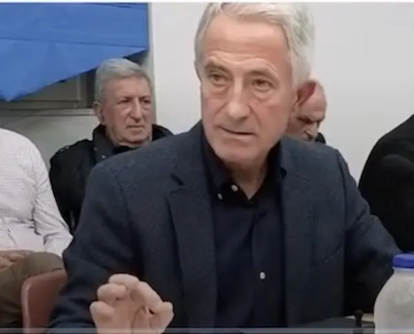Δριμεία κριτική Κώστα Σπηλιόπουλου στη Δημοτική Αρχή: “Σώθηκε» στο παρά πέντε το έργο των συνδέσεων του νέου Σιδηροδρομικού Σταθμού”