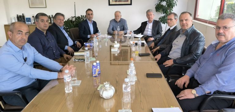 Νέα σελίδα στις σχέσεις Επιμελητηρίου Αχαΐας και Π.Ε.Σ.