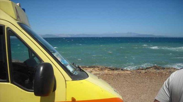 Ηλικιωμένος ανασύρθηκε χωρίς τις αισθήσεις του από τη θαλάσσια περιοχή της Τέμενης