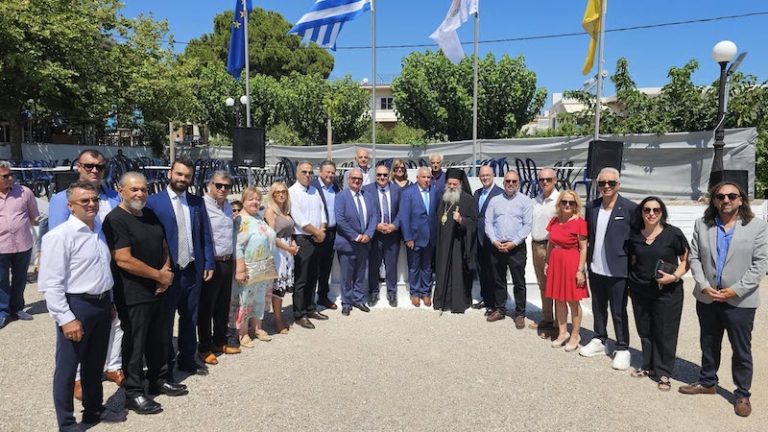 “Όταν οι δύο Κερύνειες ενώθηκαν”! Αδελφοποίηση με βαθύ συμβολισμό μεταξύ Κερύνειας Αιγιαλείας και Κερύνειας Κύπρου