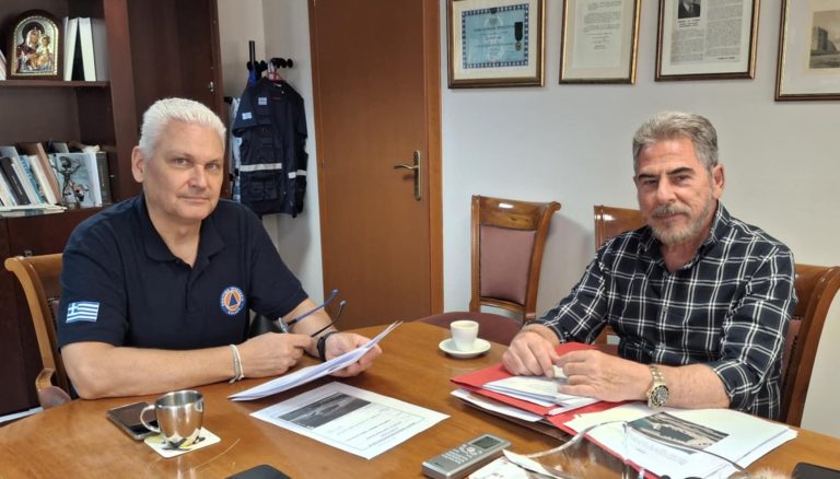 Για το αλιευτικό καταφύγιο Κρυονερίου Ακράτας συνάντηση Οικονόμου -Ζαΐμη