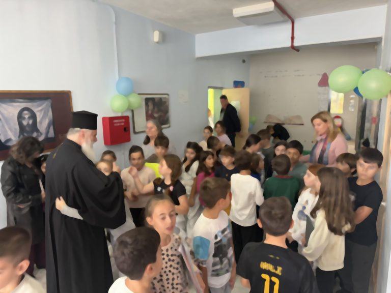 Επίσκεψη Ιερωνύμου στο 9ο Δημοτικό  Σχολείο Αιγίου και στο 1ο Νηπιαγωγείο Αιγίου