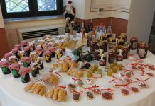 Εορταστικό Bazaar Αγάπης & Φιλανθρωπίας από την Ιερά Μητρόπολη Καλαβρύτων και Αιγιαλείας στο Αίγιο