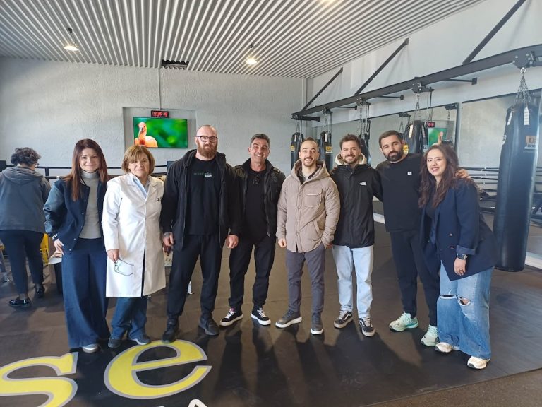 Επιτυχημένη εθελοντική αιμοδοσία από τα γυμναστήρια του Αιγίου – “Δίνουμε αίμα, Δίνουμε ζωή”!