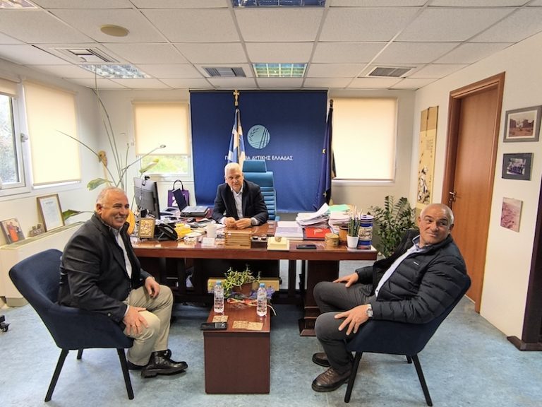 Συνάντηση Ζαΐμη με το Δήμαρχο Αιγιαλείας Παναγιώτη Ανδριόπουλο