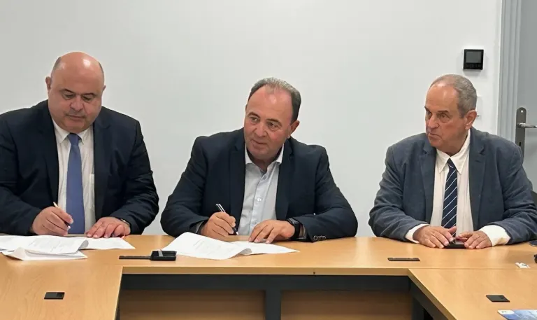 Ψηφιακή αναβάθμιση της δακοκτονίας με σύμβαση Περιφέρειας – ΕΛΓΟ-ΔΗΜΗΤΡΑ