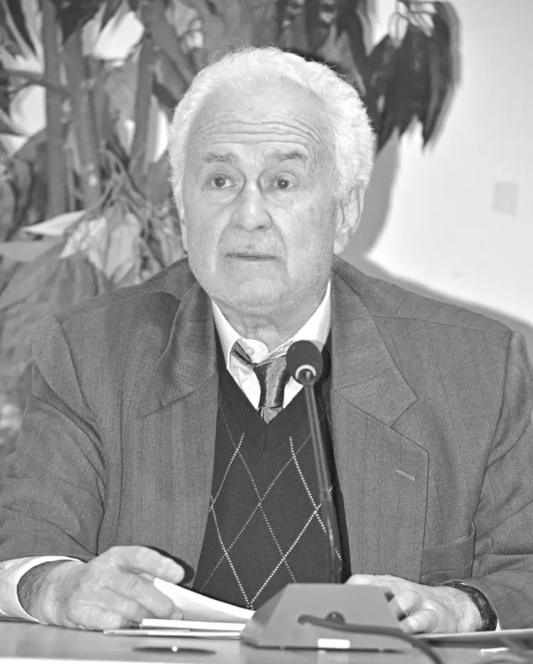 Το Αίγιο αποχαιρετά τον Γιάννη Χρυσανθόπουλο – Μια ζωή αφιερωμένη στον αθλητισμό, την προσφορά και τις αξίες