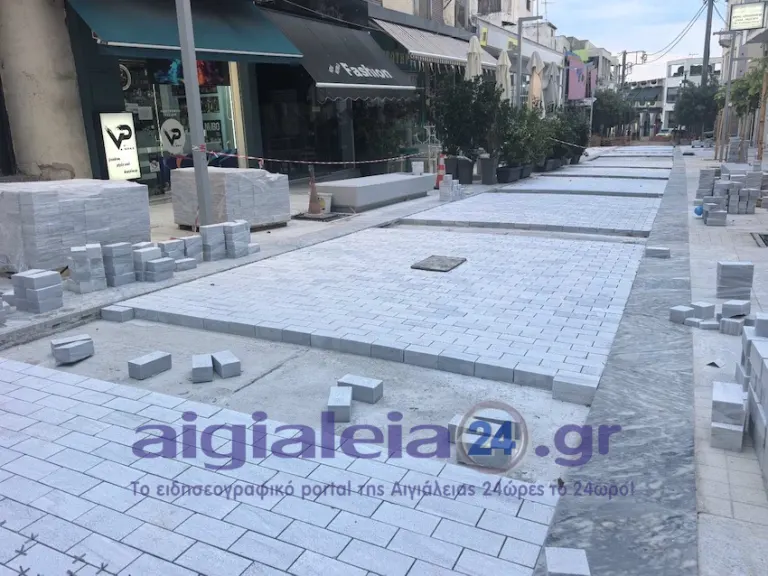 Ανάπλαση Μητροπόλεως: Σε εξέλιξη η πλακόστρωση – Άνοιγμα έως τη Μελετοπούλων στα τέλη Αυγούστου