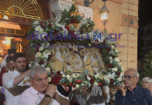 Αίγιο: Με λαμπρότητα η λιτάνευση της θαυματουργού εικόνας της Παναγίας Φανερωμένης