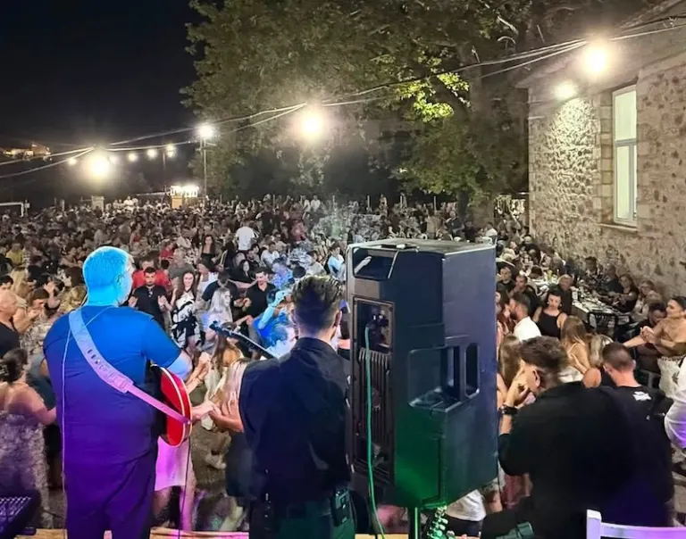 Αύγουστος και πανηγύρια: Η νέα γενιά έδωσε ζωή στην Αιγιάλεια