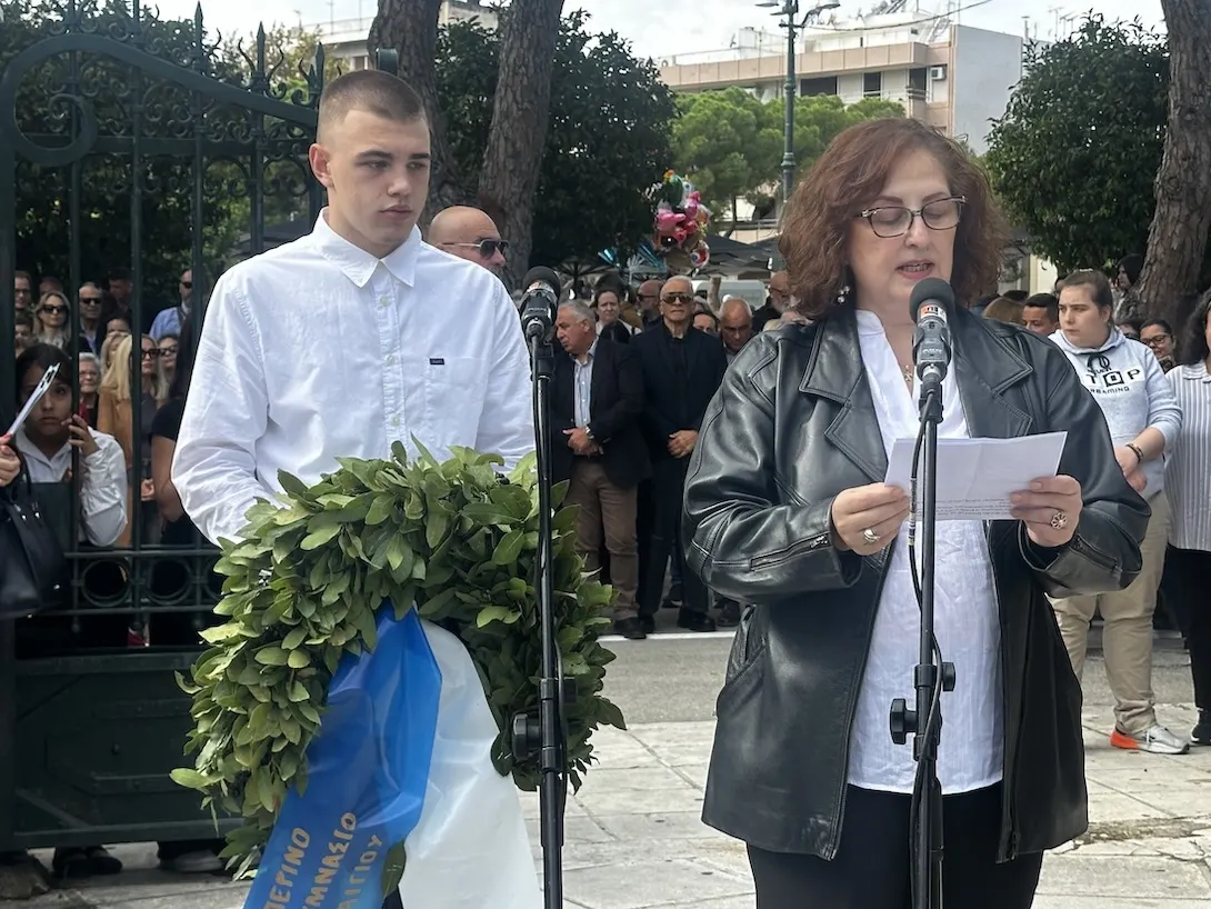 Με συγκίνηση, εθνική υπερηφάνεια και σεβασμό στους ήρωες του Έπους του ’40 η κατάθεση στεφάνων στα Υψηλά Αλώνια Αιγίου