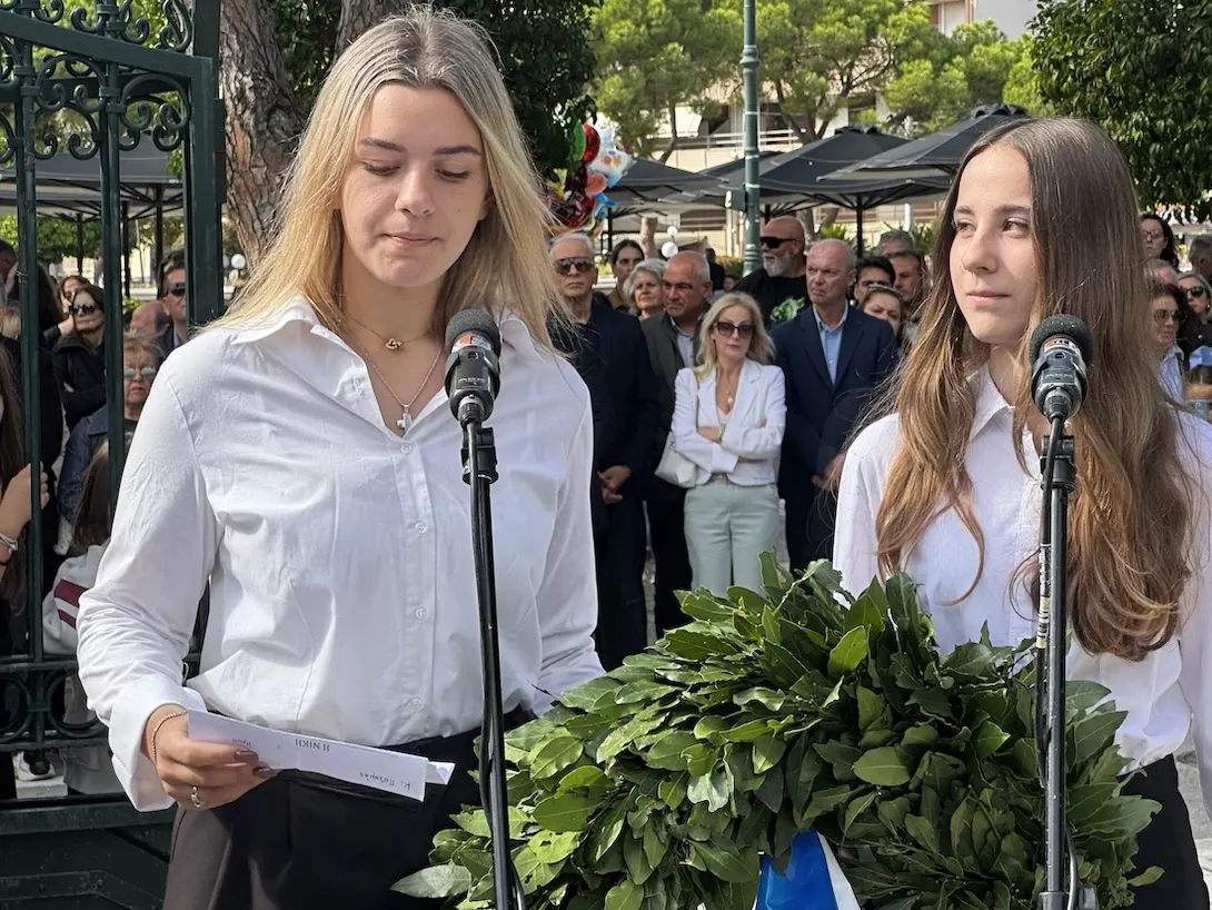 Με συγκίνηση, εθνική υπερηφάνεια και σεβασμό στους ήρωες του Έπους του ’40 η κατάθεση στεφάνων στα Υψηλά Αλώνια Αιγίου