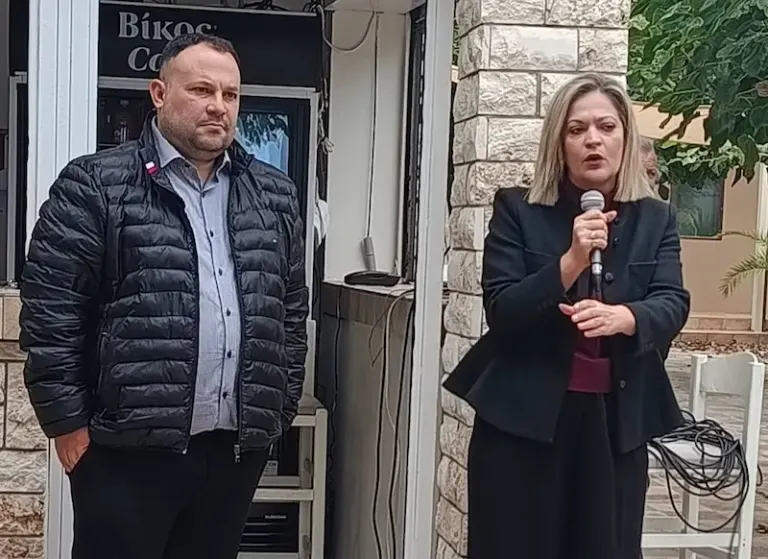 ΠΑΣΟΚ: Παρουσίαση του Κυβερνητικού Προγράμματος στην Αιγείρα – Πολιτική εκδήλωση με ομιλήτρια τη Μάρα Κουκουδάκη